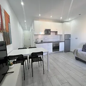 https://acogedor-cozy-apartamento-mareverde-costa-adeje.in-canary-islands.com
